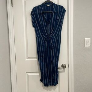 NWOT Midi Dress.   Size medium.